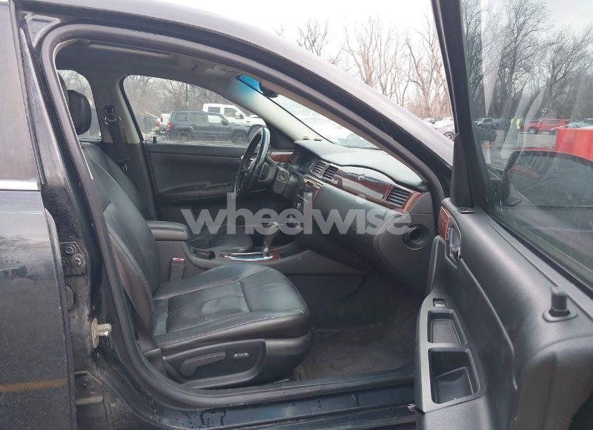 Photo 5 of 2008 Chevrolet Impala LTZ (VIN 2G1WU583581351196)