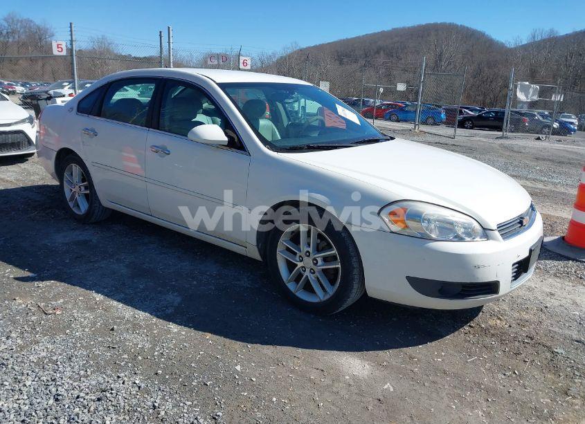 2008 Chevrolet Impala LTZ (VIN 2G1WU583689225818) main photo