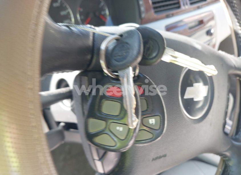 Photo 11 of 2008 Chevrolet Impala LTZ (VIN 2G1WU583689225818)