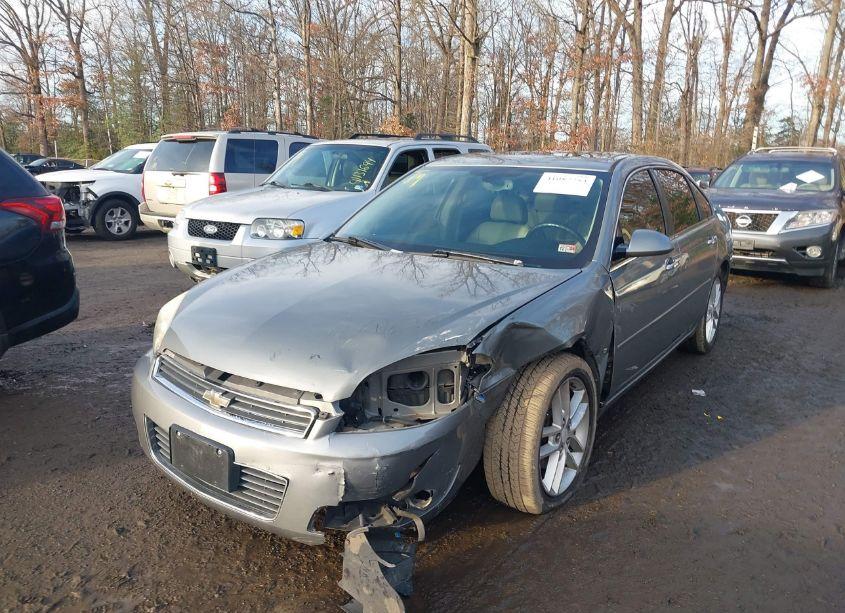 Photo 2 of 2008 Chevrolet Impala LTZ (VIN 2G1WU583889174922)