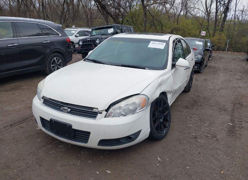 Photo 2 of 2008 Chevrolet Impala LTZ (VIN 2G1WU583989234920)