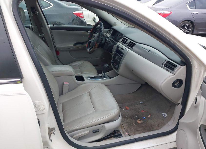 Photo 5 of 2008 Chevrolet Impala LTZ (VIN 2G1WU583989234920)