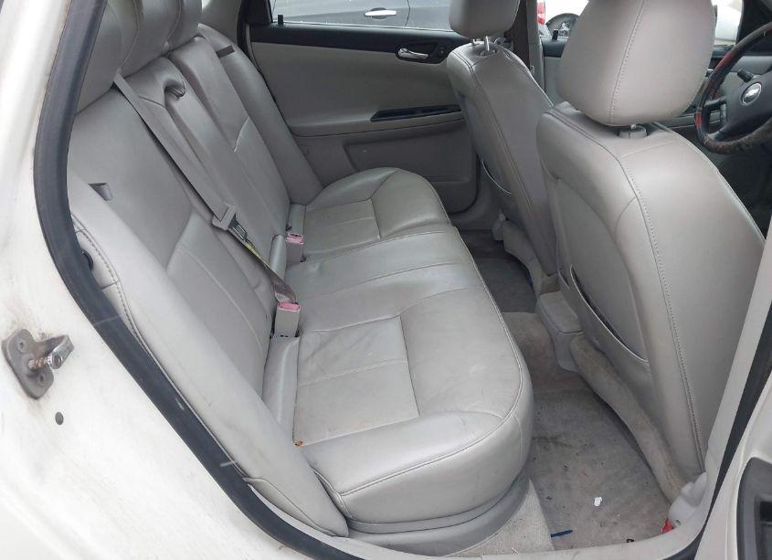 Photo 8 of 2008 Chevrolet Impala LTZ (VIN 2G1WU583989234920)