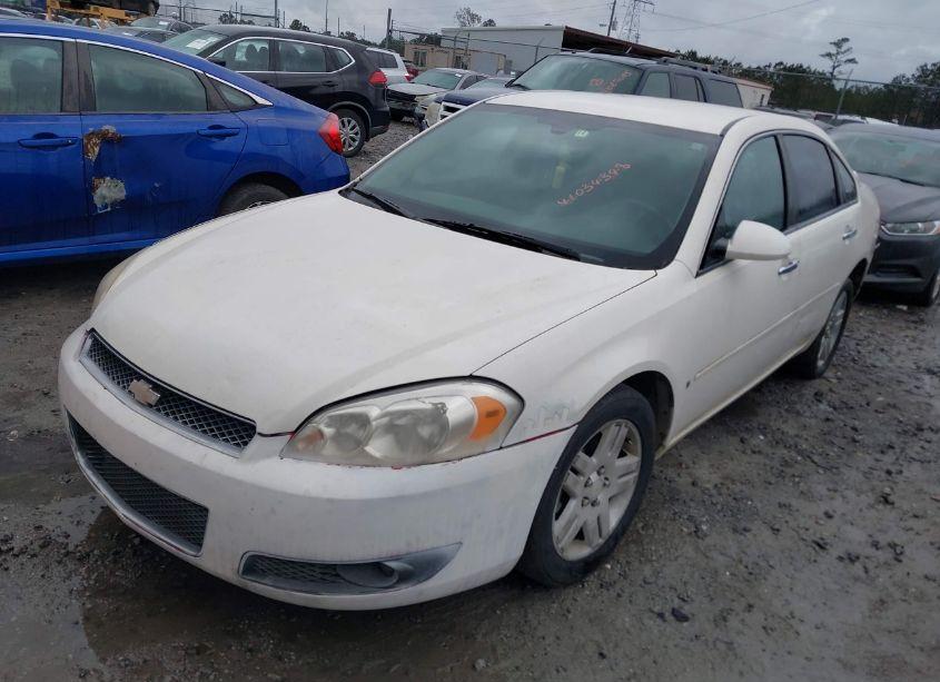 Photo 2 of 2007 Chevrolet Impala LTZ (VIN 2G1WU58R179355671)