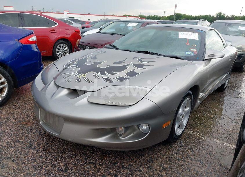 Photo 2 of 1999 Pontiac Firebird N/A (VIN 2G2FS22K0X2225188)