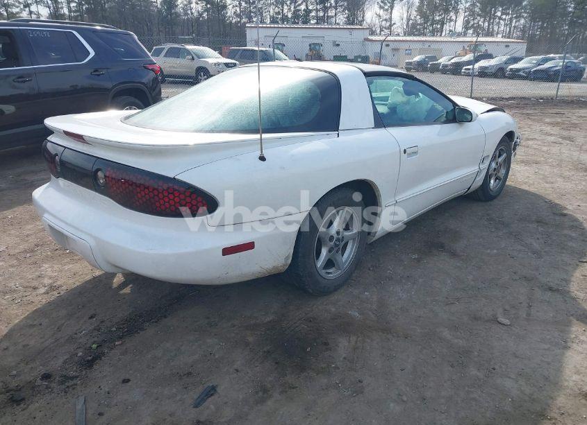 Photo 4 of 2001 Pontiac Firebird N/A (VIN 2G2FS22K112127746)