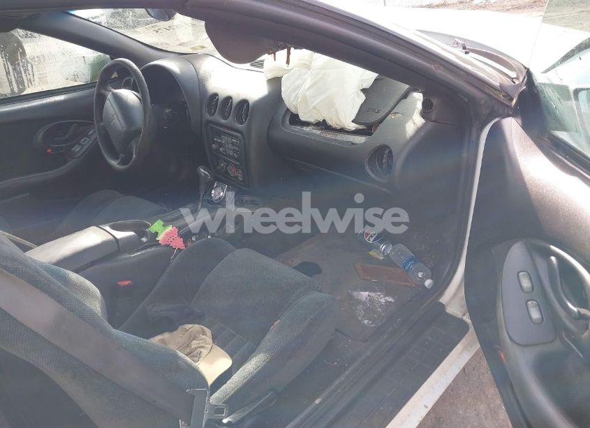 Photo 5 of 2001 Pontiac Firebird N/A (VIN 2G2FS22K112127746)