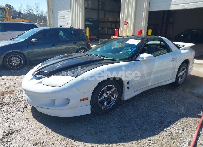 Photo 2 of 2002 Pontiac Firebird N/A (VIN 2G2FS22K222112738)