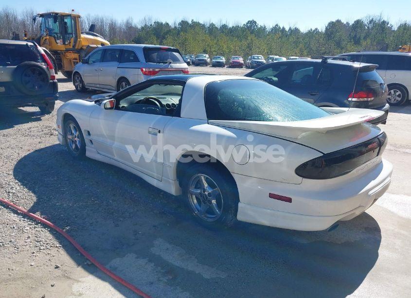 Photo 3 of 2002 Pontiac Firebird N/A (VIN 2G2FS22K222112738)