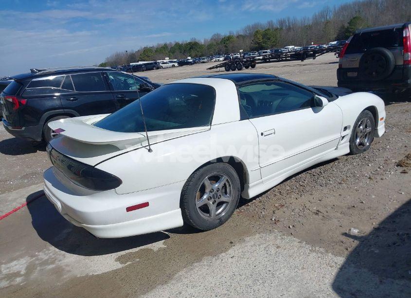 Photo 4 of 2002 Pontiac Firebird N/A (VIN 2G2FS22K222112738)