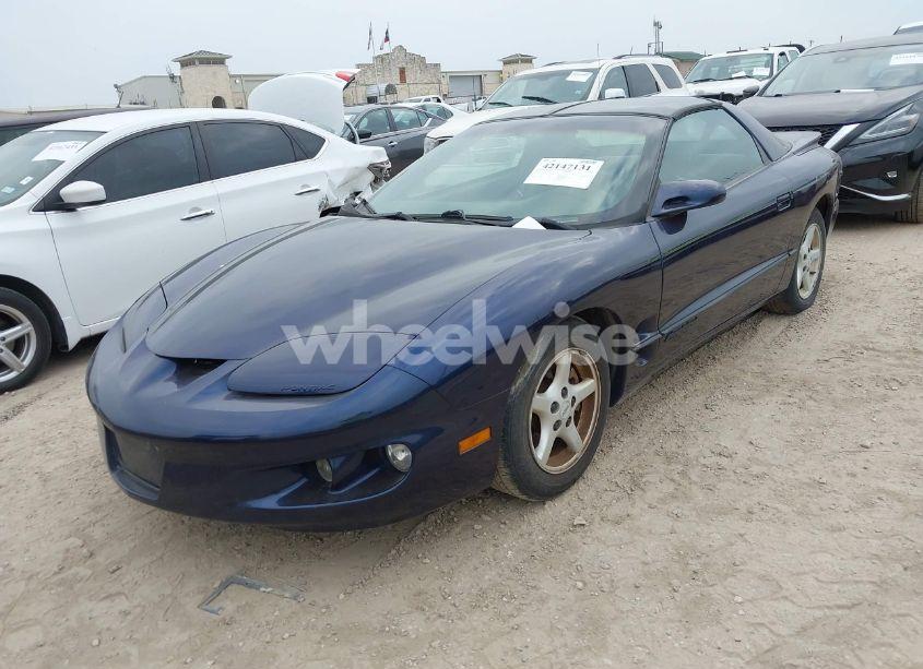 Photo 2 of 1999 Pontiac Firebird N/A (VIN 2G2FS22K2X2232076)