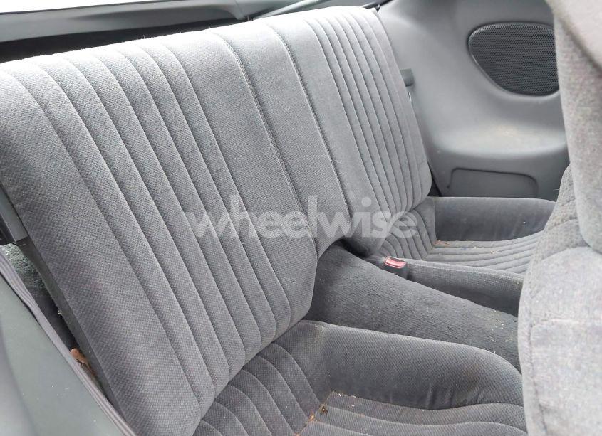 Photo 8 of 1999 Pontiac Firebird N/A (VIN 2G2FS22K2X2232076)