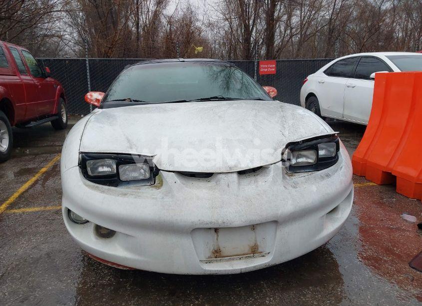 Photo 6 of 1998 Pontiac Firebird N/A (VIN 2G2FS22KXW2207523)