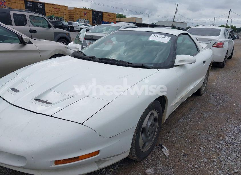 Photo 2 of 1994 Pontiac Firebird N/A (VIN 2G2FS22S9R2221658)