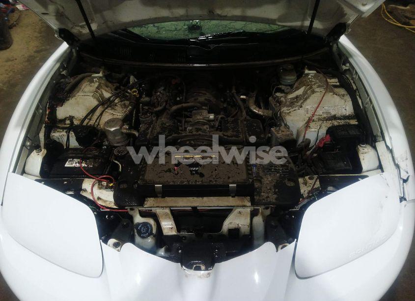 Photo 10 of 1998 Pontiac Firebird TRANS AM (VIN 2G2FV22GXW2225829)