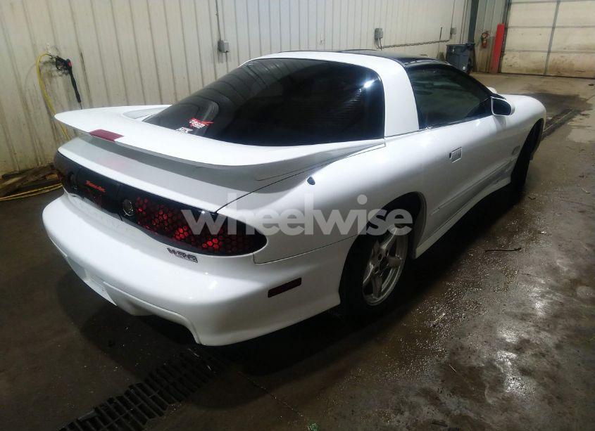 Photo 4 of 1998 Pontiac Firebird TRANS AM (VIN 2G2FV22GXW2225829)