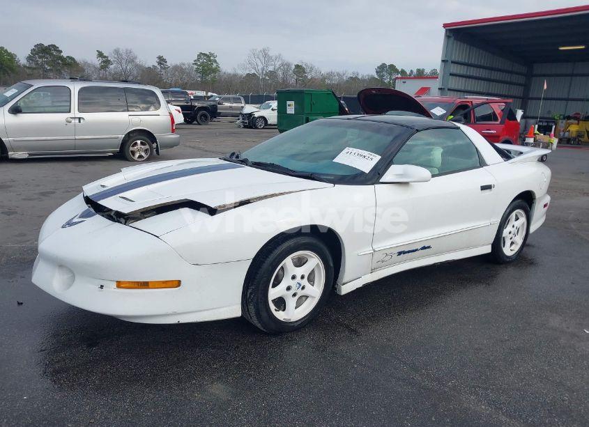 Photo 2 of 1994 Pontiac Firebird FORMULA/TRANS AM/GT (VIN 2G2FV22P1R2237582)