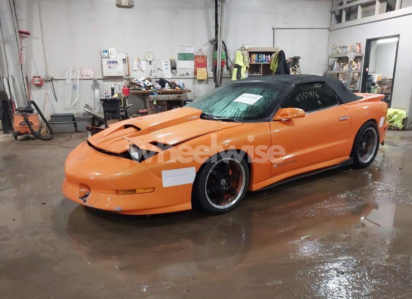 Photo 2 of 1995 Pontiac Firebird FORMULA/TRANS AM (VIN 2G2FV32P9S2253444)