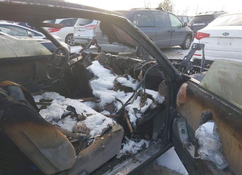 Photo 5 of 1986 Pontiac Grand PRIX LE (VIN 2G2GK37H2G2274061)