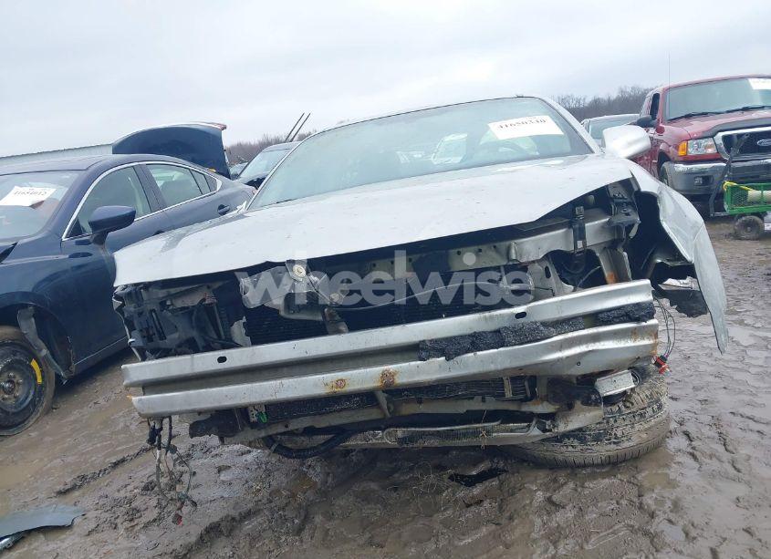 Photo 13 of 2008 Pontiac Grand PRIX GXP (VIN 2G2WC55C581126005)