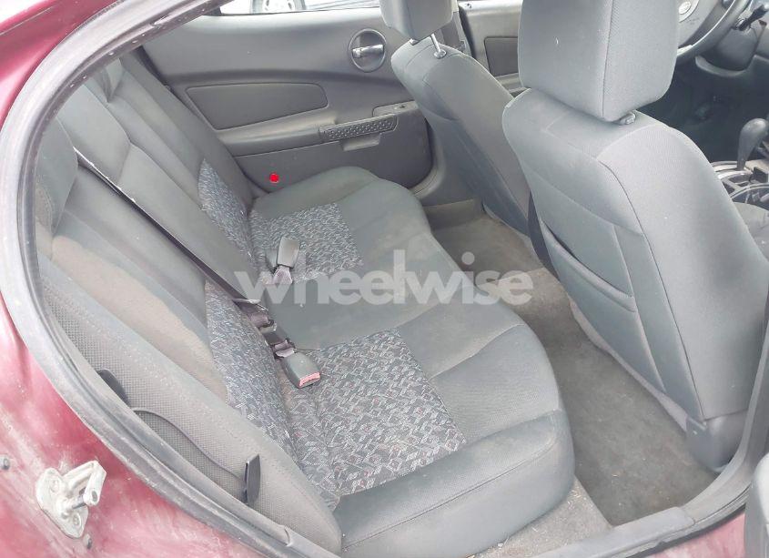 Photo 8 of 2004 Pontiac Grand PRIX GT1 (VIN 2G2WP522041126701)