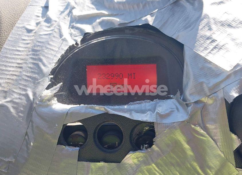 Photo 15 of 2004 Pontiac Grand PRIX GT1 (VIN 2G2WP522141282827)