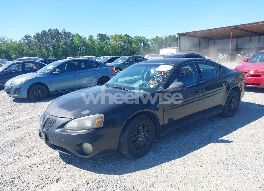 Photo 2 of 2004 Pontiac Grand PRIX GT1 (VIN 2G2WP522141282827)