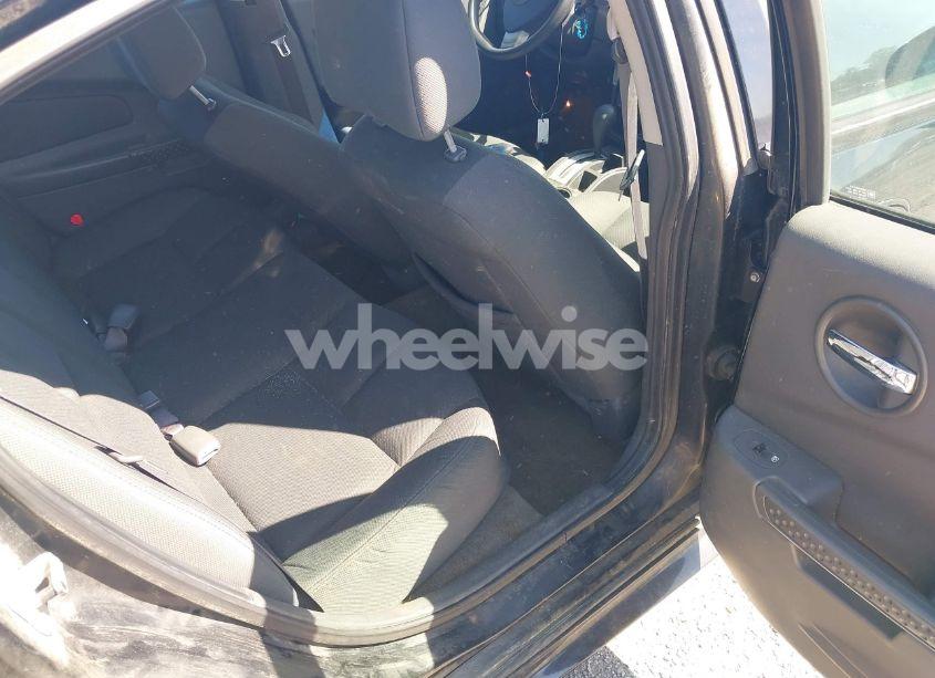 Photo 8 of 2004 Pontiac Grand PRIX GT1 (VIN 2G2WP522141282827)