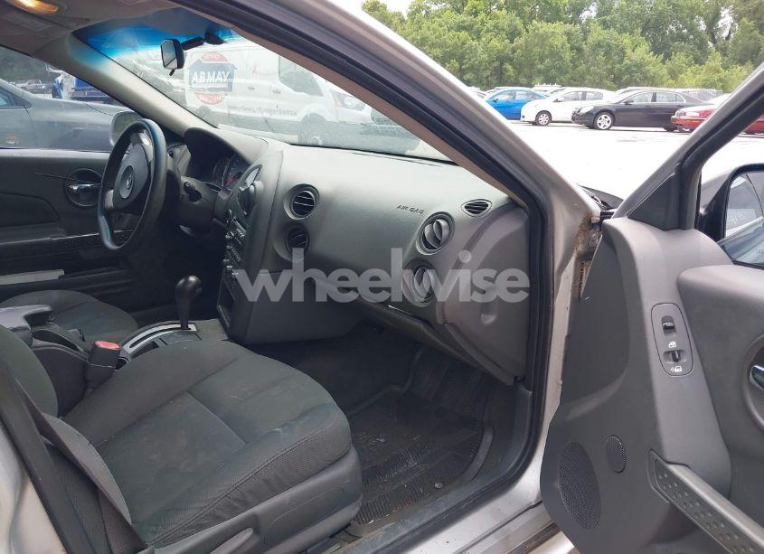 Photo 5 of 2004 Pontiac Grand PRIX GT1 (VIN 2G2WP522141290362)