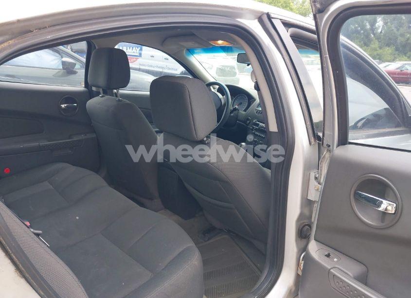 Photo 8 of 2004 Pontiac Grand PRIX GT1 (VIN 2G2WP522141290362)