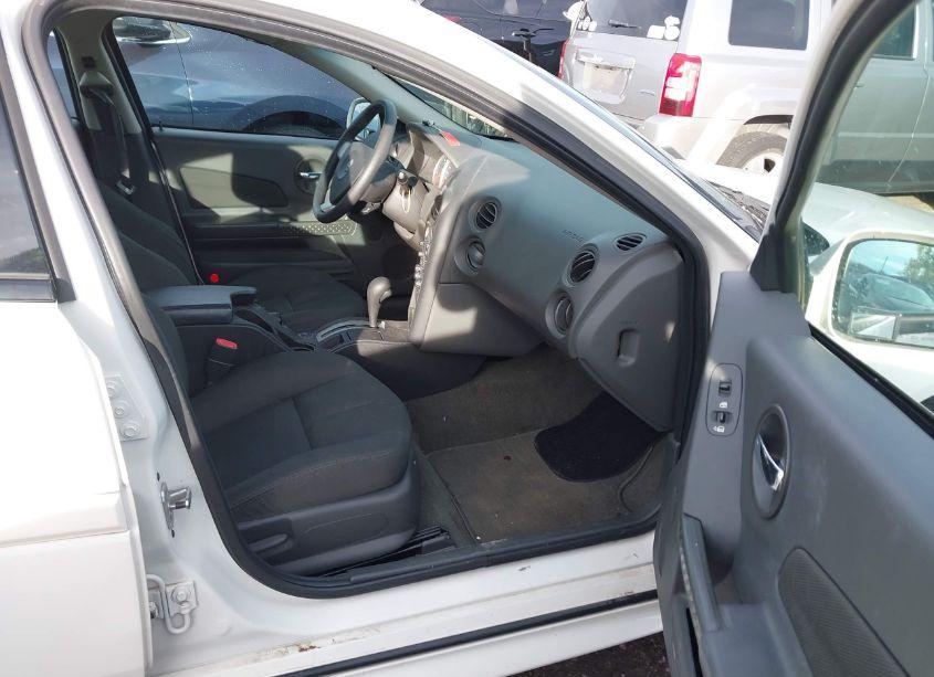 Photo 5 of 2004 Pontiac Grand PRIX GT1 (VIN 2G2WP522141307337)