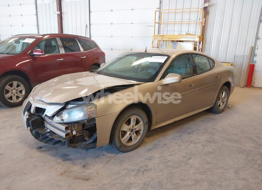 Photo 2 of 2005 Pontiac Grand PRIX (VIN 2G2WP522151334314)