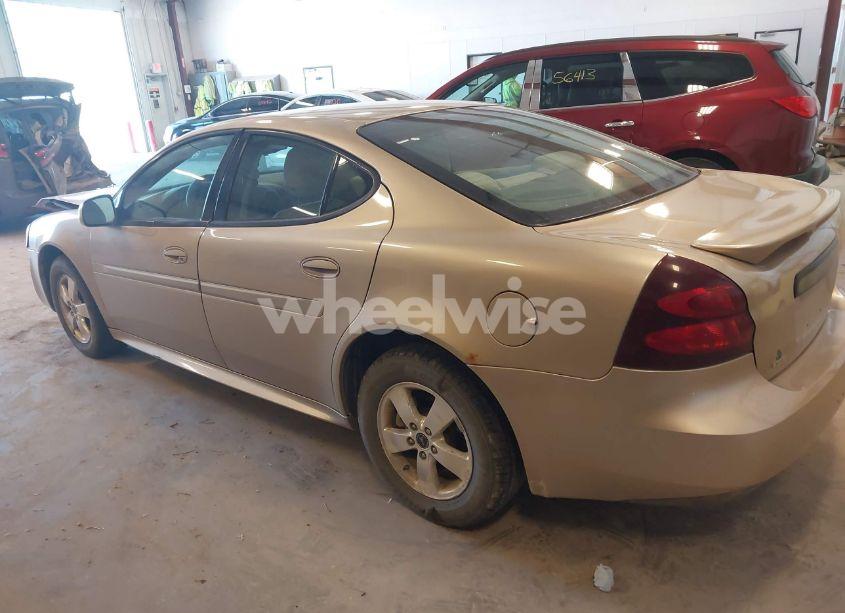 Photo 3 of 2005 Pontiac Grand PRIX (VIN 2G2WP522151334314)