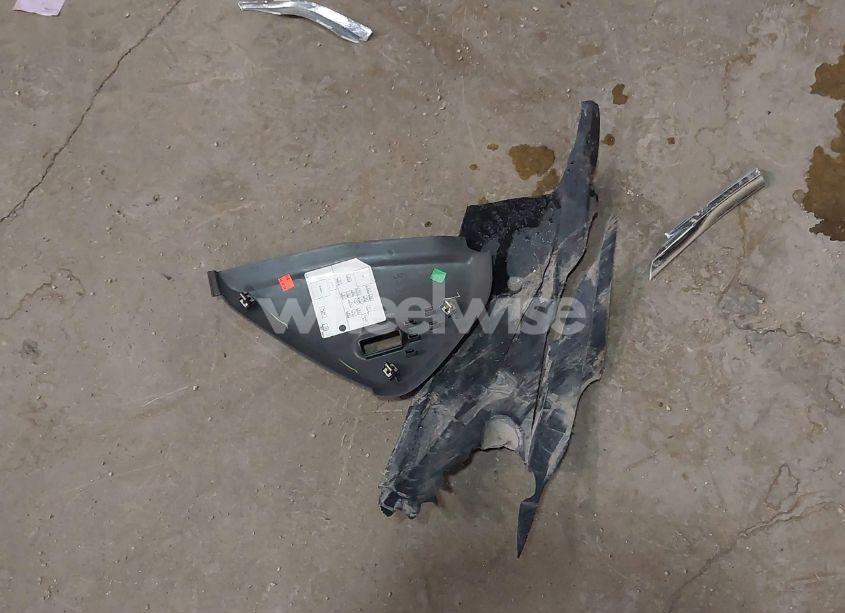 Photo 12 of 2005 Pontiac Grand PRIX (VIN 2G2WP522251243777)