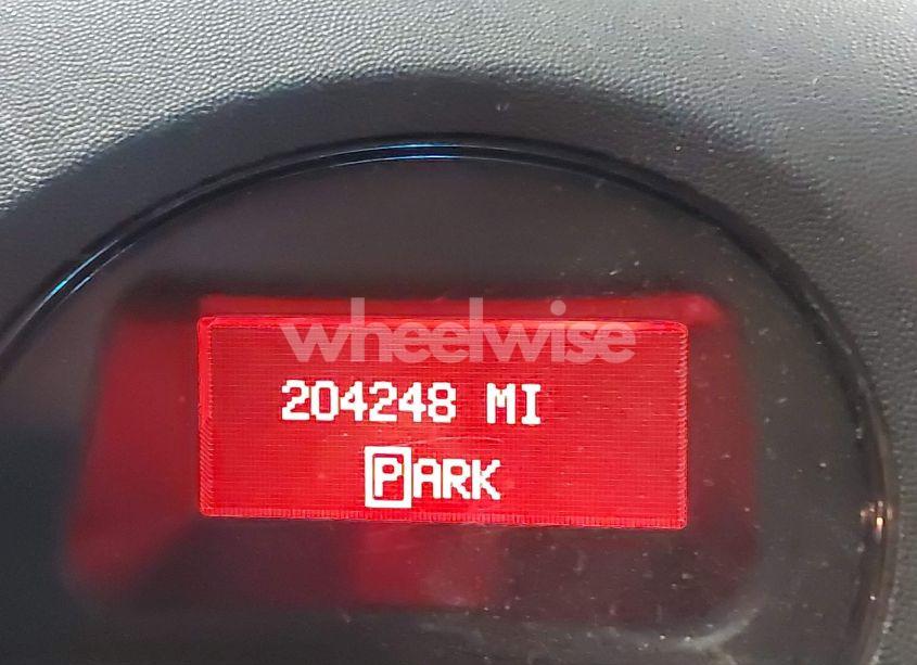 Photo 13 of 2005 Pontiac Grand PRIX (VIN 2G2WP522251243777)