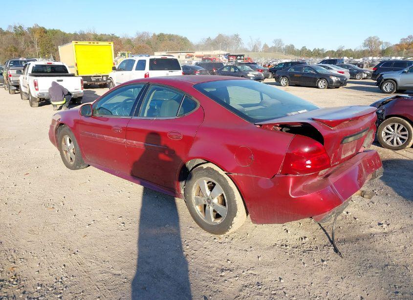 Photo 3 of 2005 Pontiac Grand PRIX (VIN 2G2WP522351262614)