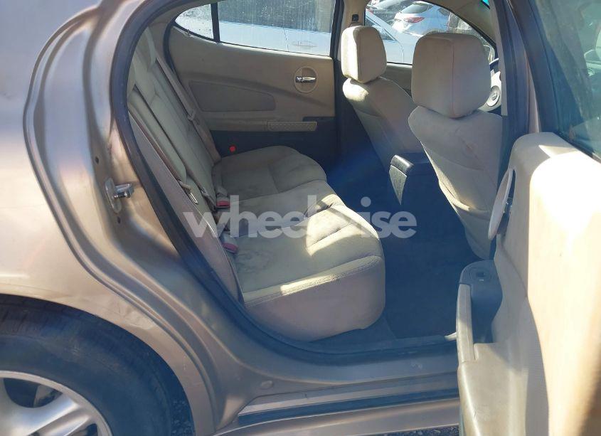 Photo 8 of 2004 Pontiac Grand PRIX GT1 (VIN 2G2WP522441278321)