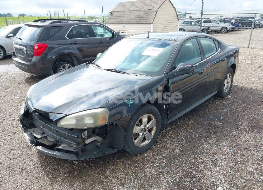 Photo 2 of 2005 Pontiac Grand PRIX (VIN 2G2WP522451205984)