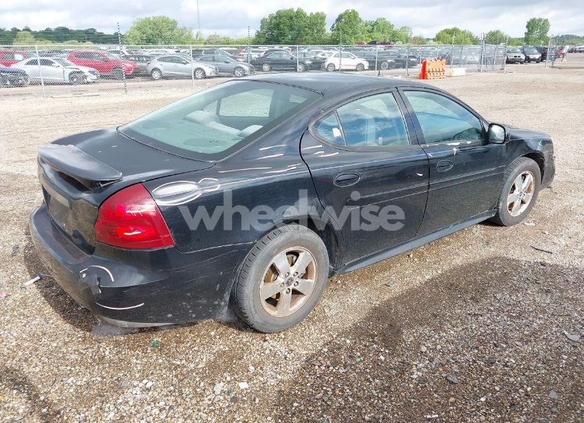 Photo 4 of 2005 Pontiac Grand PRIX (VIN 2G2WP522451205984)