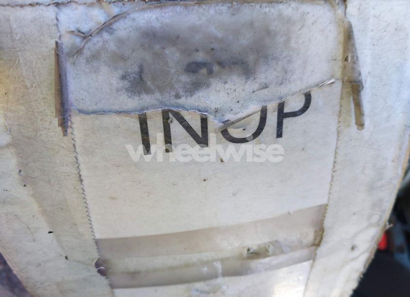 Photo 7 of 2004 Pontiac Grand PRIX GT1 (VIN 2G2WP522541220444)