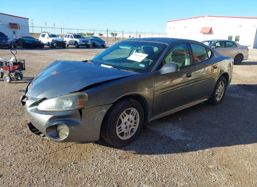Photo 2 of 2004 Pontiac Grand PRIX GT1 (VIN 2G2WP522541332581)