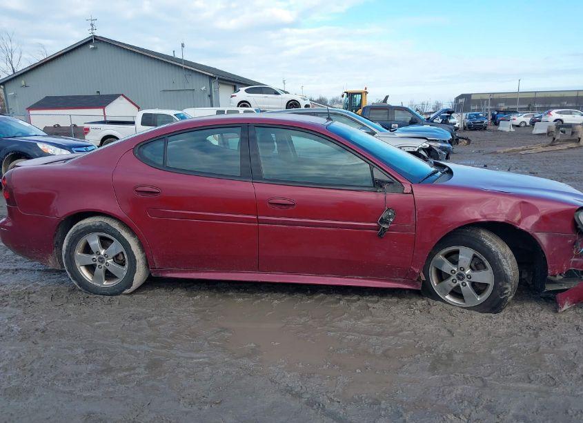 Photo 13 of 2005 Pontiac Grand PRIX (VIN 2G2WP522551219358)