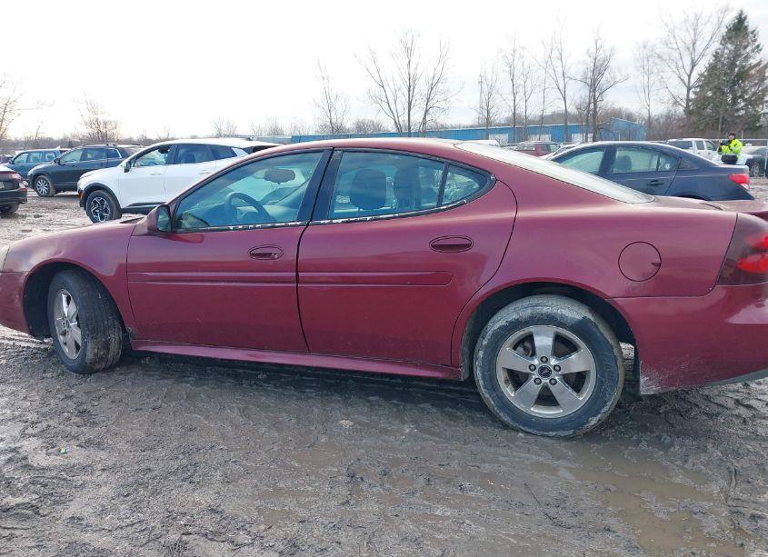 Photo 14 of 2005 Pontiac Grand PRIX (VIN 2G2WP522551219358)