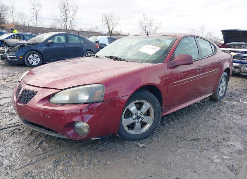 Photo 2 of 2005 Pontiac Grand PRIX (VIN 2G2WP522551219358)