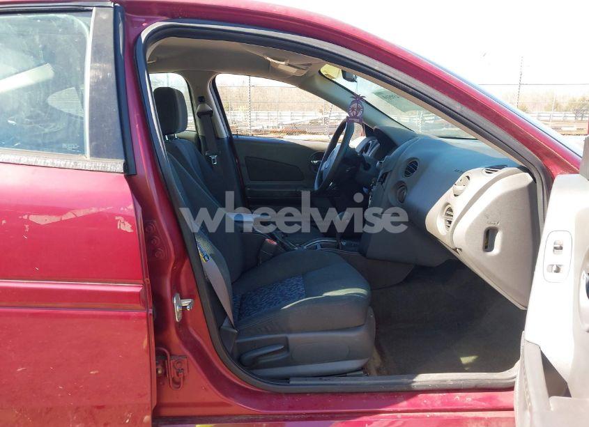 Photo 5 of 2004 Pontiac Grand PRIX GT1 (VIN 2G2WP522741126274)