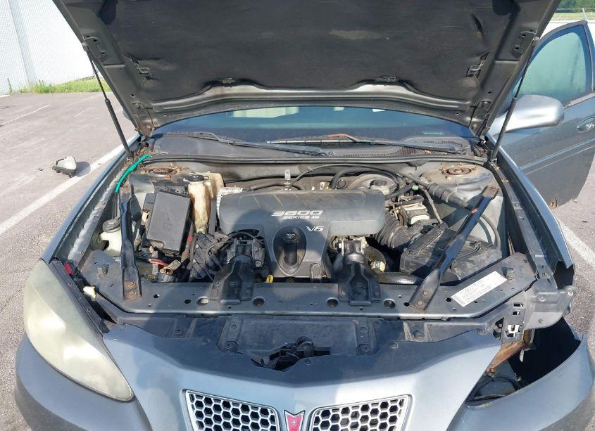 Photo 10 of 2004 Pontiac Grand PRIX GT1 (VIN 2G2WP522841359564)