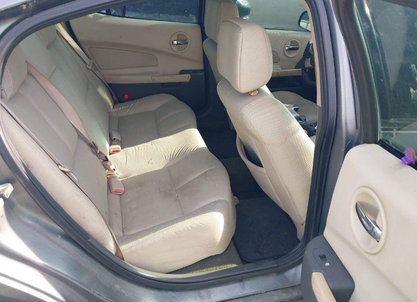 Photo 8 of 2004 Pontiac Grand PRIX GT1 (VIN 2G2WP522841359564)