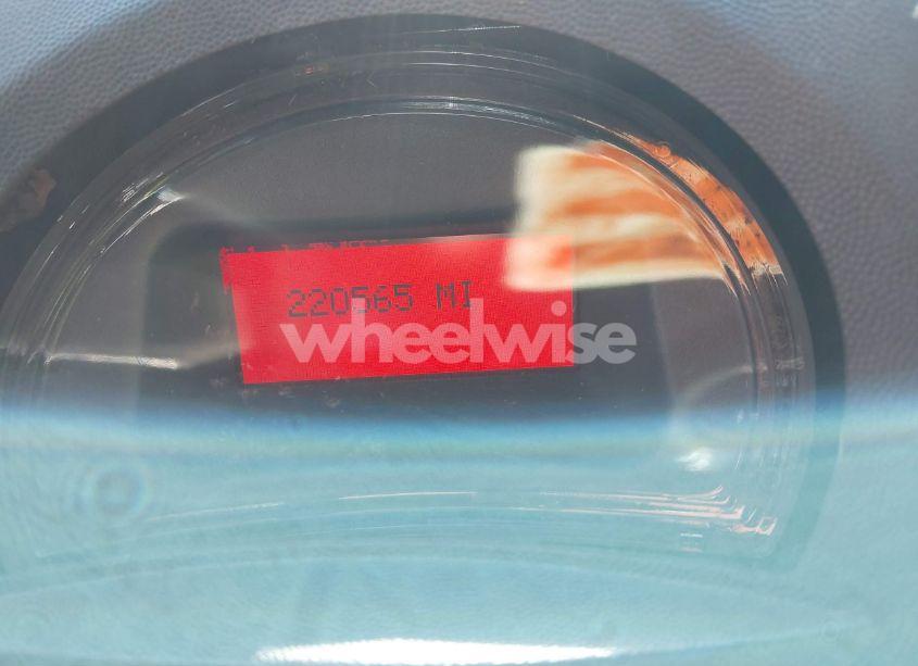 Photo 7 of 2005 Pontiac Grand PRIX (VIN 2G2WP522851137883)