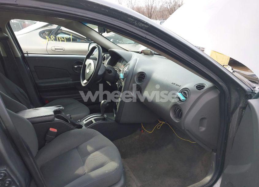 Photo 5 of 2005 Pontiac Grand PRIX (VIN 2G2WP522851320815)