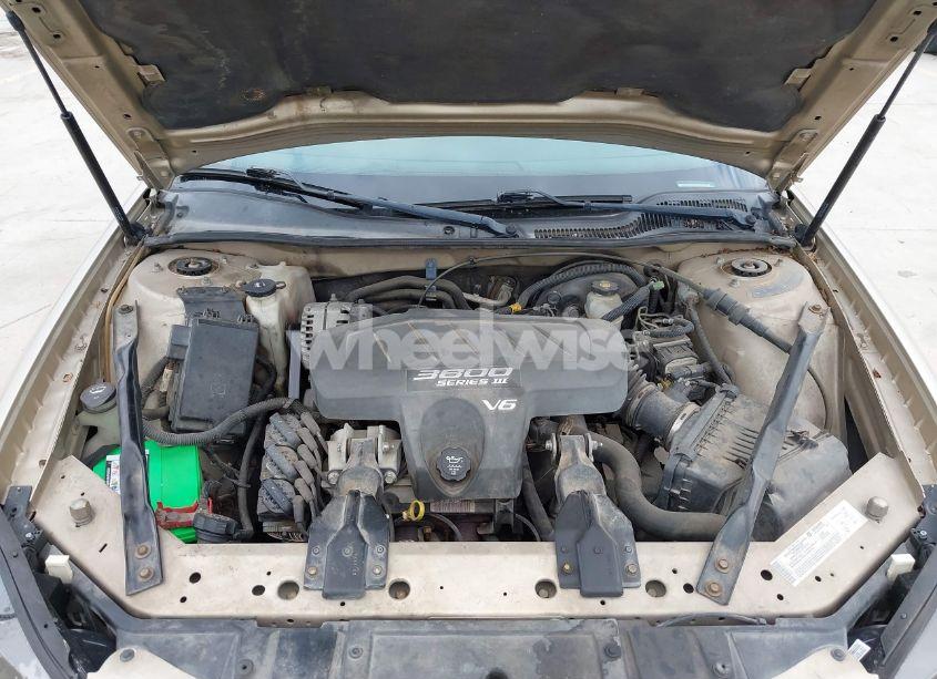 Photo 10 of 2004 Pontiac Grand PRIX GT1 (VIN 2G2WP522941184242)